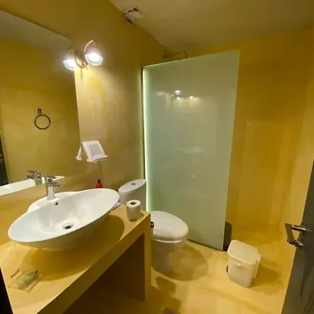 Elgreco By The Sea Bed & Breakfast 4*
