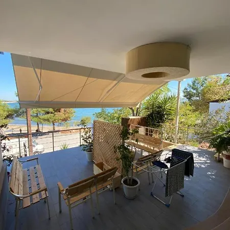 Elgreco By The Sea
